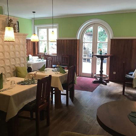 Hotel & Restaurant Sonnenhoefle ゾンマーハウゼン エクステリア 写真