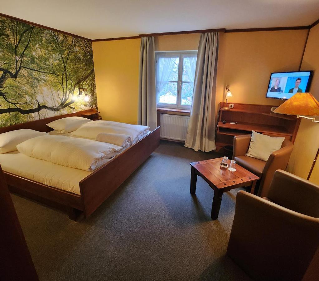 Hotel & Restaurant Sonnenhoefle ゾンマーハウゼン エクステリア 写真